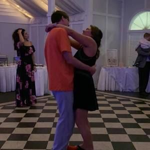 Meet your Posher, Hilary